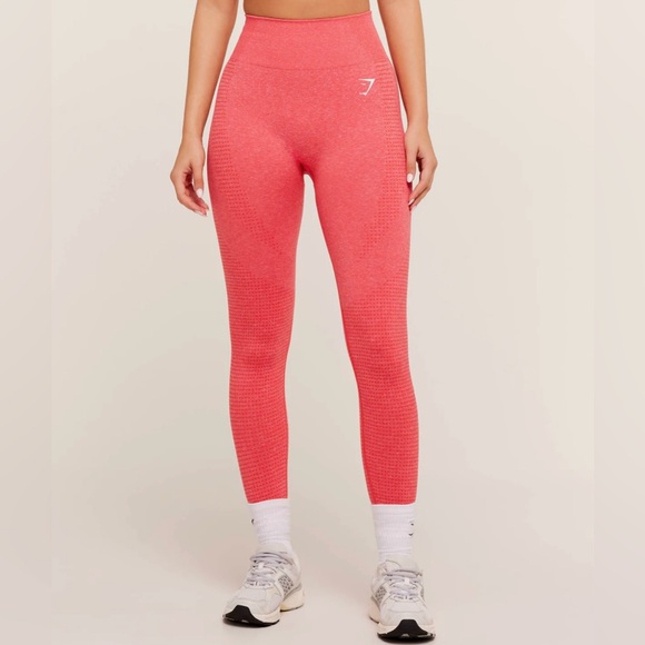 Gymshark vital crop top and leggings set - Picture 7 of 16